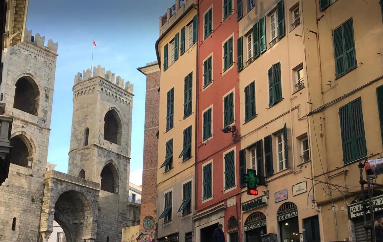 Exclusive Apt Really Downtown - Free Private Parking Included! Genoa Exterior photo