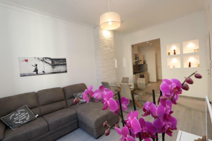 Exclusive Apt Really Downtown - Free Private Parking Included! Genoa Exterior photo